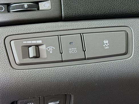 Used 2013 Hyundai Sonata GLS image 16