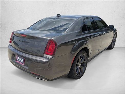 Used 2023 Chrysler 300 Touring w/ Sport Appearance Package RWD image 5