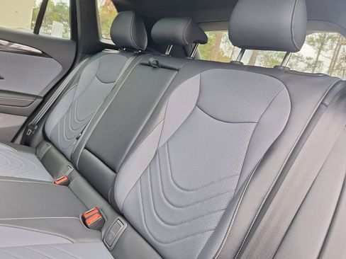 New 2026 Volkswagen Tiguan SE R-Line image 23