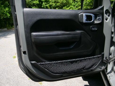 Used 2023 Jeep Wrangler Unlimited Sport AWD/4WD image 22