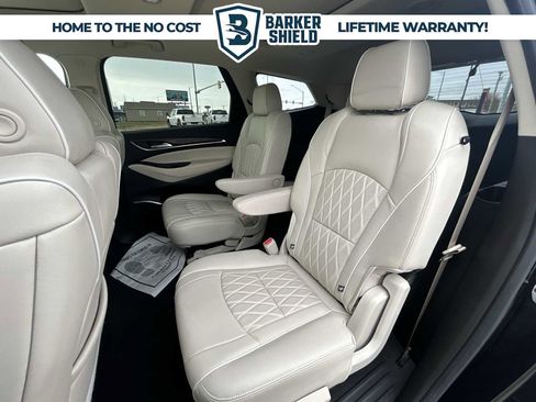 Used 2022 Buick Enclave Avenir w/ Avenir Technology Package AWD/4WD image 25