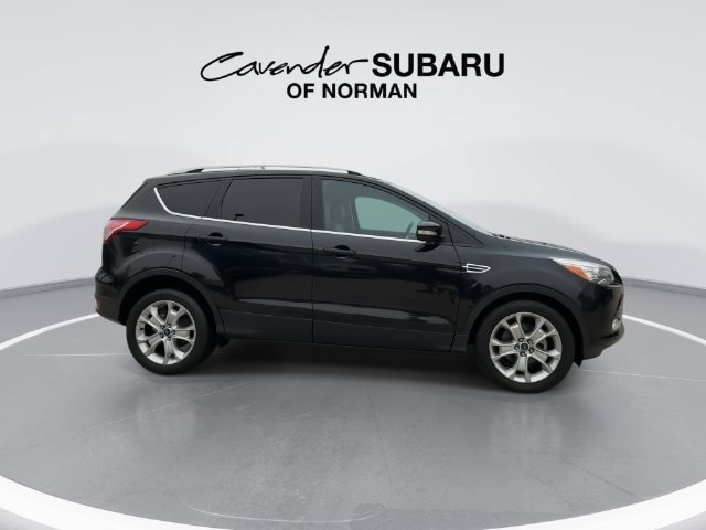 Used 2014 Ford Escape Titanium w/ Equipment Group 401A FWD image 2