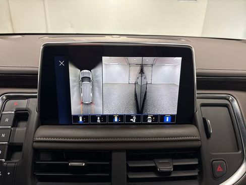 Used 2023 Chevrolet Suburban Z71 w/ Luxury Package image 45