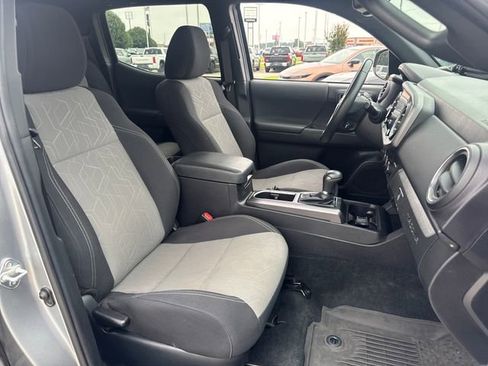 Used 2023 Toyota Tacoma TRD Off-Road AWD/4WD image 10