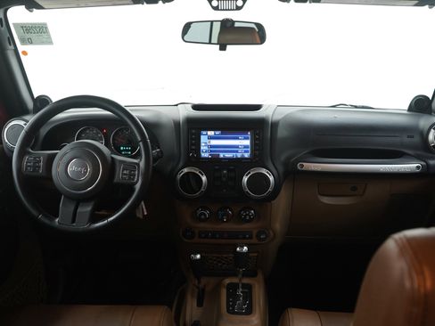 Used 2012 Jeep Wrangler Unlimited Sahara w/ Connectivity Group image 13