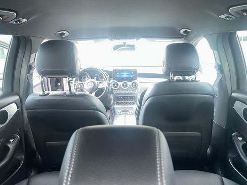 Used 2021 Mercedes-Benz GLC 300 image 28