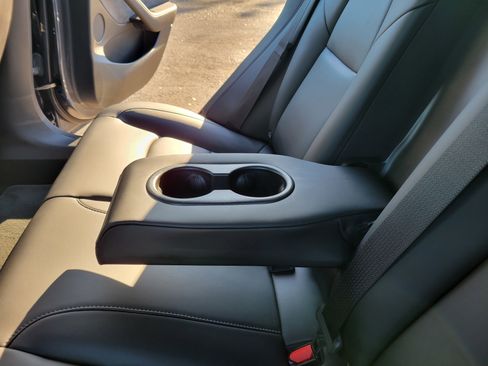 Used 2022 Tesla Model 3 Long Range image 26