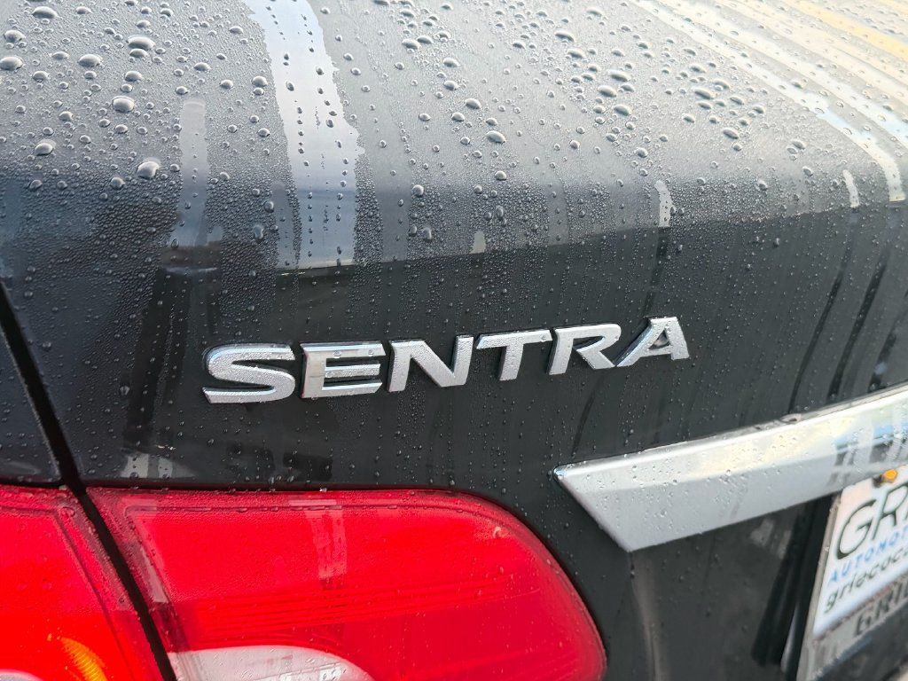 Used 2016 Nissan Sentra S FWD image 13