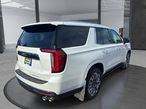 Used 2023 GMC Yukon Denali Ultimate AWD/4WD image 5