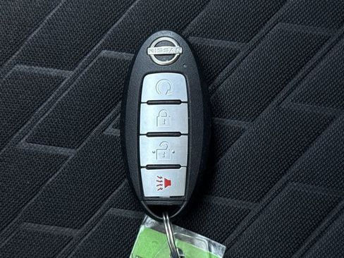 Certified 2022 Nissan Kicks SR FWD image 20