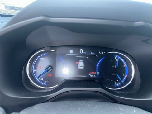 Used 2024 Toyota RAV4 XLE AWD/4WD image 9