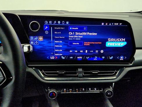 Used 2024 Chevrolet Equinox EV RS AWD/4WD image 16