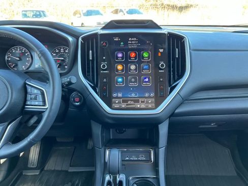 Used 2024 Subaru Ascent Limited image 24