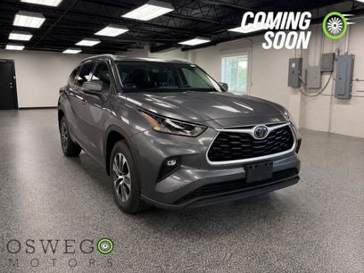 Used 2021 Toyota Highlander XLE