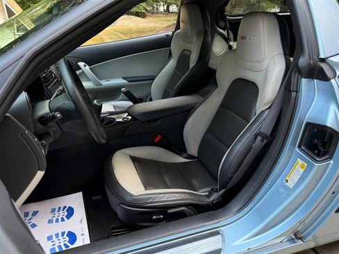 Used 2012 Chevrolet Corvette Z06 w/ 2LZ Preferred Equipment Group image 64