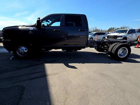 New 2026 RAM 3500 Tradesman w/ Chrome Appearance Group A AWD/4WD image 8