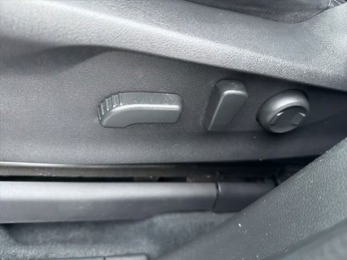 Used 2020 Subaru Ascent Limited image 24