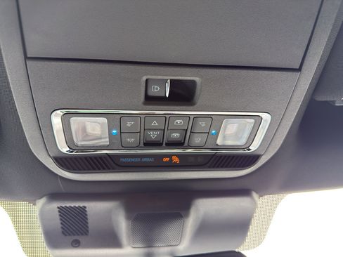 Used 2022 Ford F150 Raptor w/ Raptor 37 Performance Package image 25