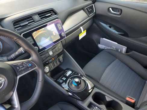 New 2025 Nissan Leaf SV Plus image 14
