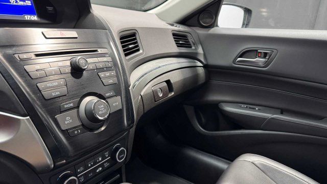 Used 2019 Acura ILX FWD image 30