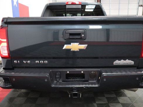 Used 2018 Chevrolet Silverado 1500 High Country AWD/4WD image 25