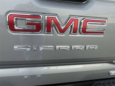 Used 2025 GMC Sierra 1500 Elevation w/ Elevation Premium Package image 11