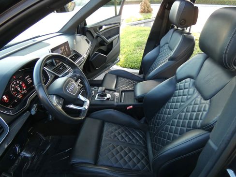 Used 2019 Audi SQ5 Premium Plus w/ Premium Plus Package image 61