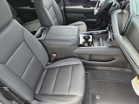 New 2026 Chevrolet Tahoe LT w/ Comfort Package RWD image 16
