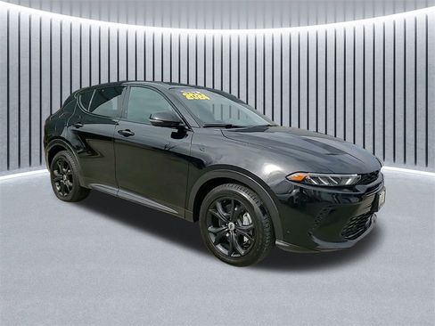 Used 2024 Dodge Hornet R/T Plus w/ R/T Blacktop Package image 2