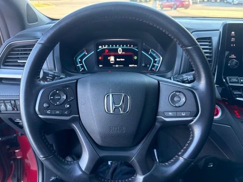 Certified 2023 Honda Odyssey Sport image 11