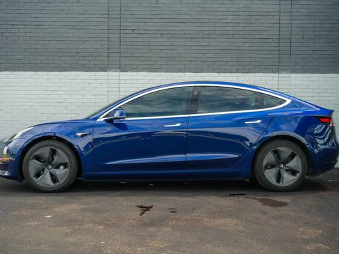 Used 2018 Tesla Model 3 Long Range AWD/4WD image 8