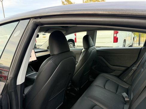 Used 2023 Tesla Model 3 Standard Range RWD image 12