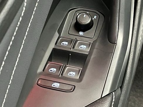 New 2026 Volkswagen Jetta SEL FWD image 18