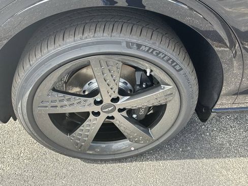 Used 2024 Genesis GV70 3.5T Sport w/ Sport Advanced Package image 13