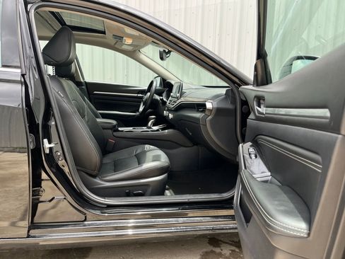 Used 2020 Nissan Altima 2.5 SL AWD/4WD image 16