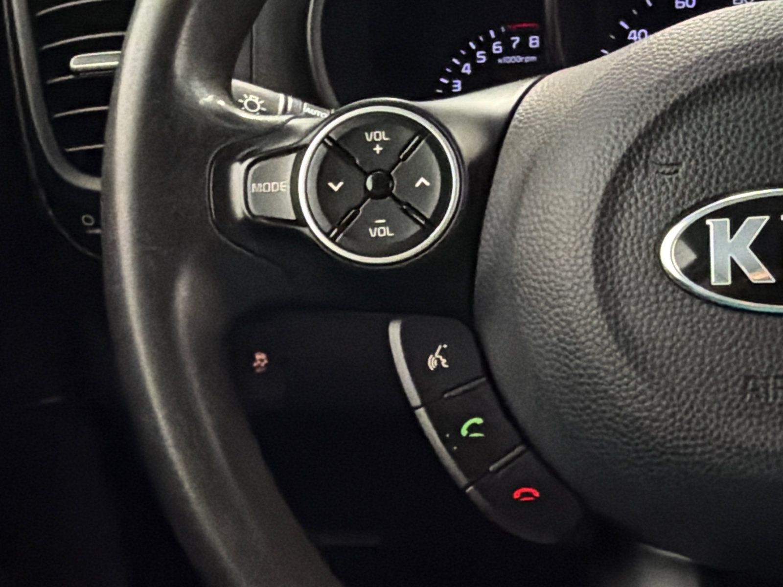 Used 2019 Kia Soul FWD image 18