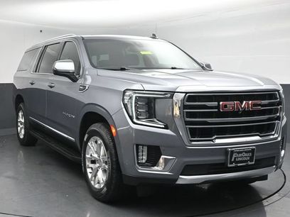 Used 2022 GMC Yukon XL SLT w/ SLT Premium Package