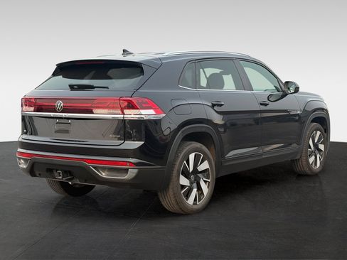 Used 2024 Volkswagen Atlas Cross Sport SE AWD/4WD image 6