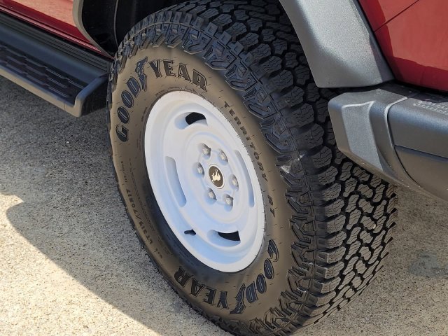 New 2026 Ford Bronco Heritage Edition AWD/4WD image 4