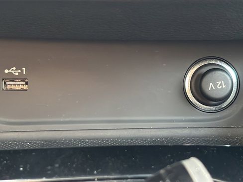 Used 2023 Audi A4 2.0T Premium w/ Convenience Package image 32