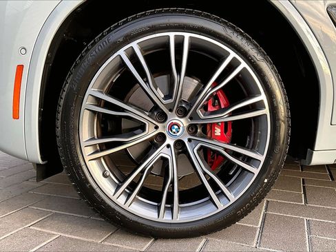 Used 2023 BMW X4 M40i w/ Premium Package image 9