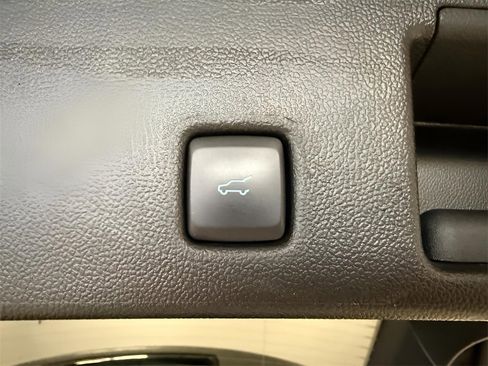 Certified 2022 Ford Escape SEL image 31