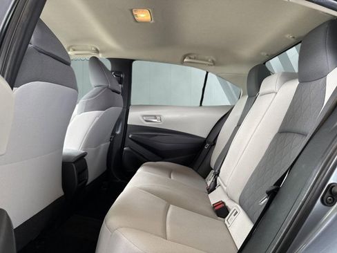 Used 2020 Toyota Corolla LE FWD image 13