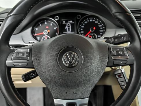 Used 2013 Volkswagen CC R-Line FWD image 21