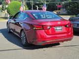 Used 2024 Nissan Altima 2.5 SV image 5