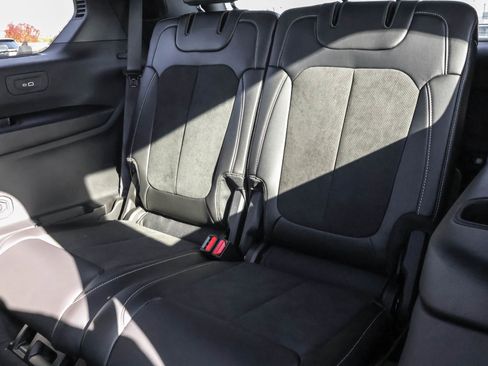 New 2025 Jeep Grand Cherokee L Altitude image 16