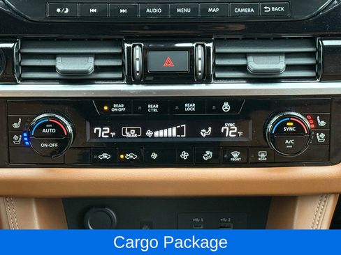 Used 2022 Nissan Pathfinder Platinum w/ Cargo Package AWD/4WD image 28