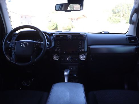 Used 2020 Toyota 4Runner TRD Off-Road AWD/4WD image 16