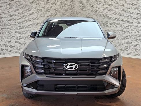 New 2026 Hyundai Tucson SE image 3