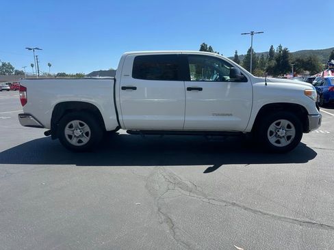 Used 2017 Toyota Tundra SR5 w/ SR5 Upgrade Package image 4